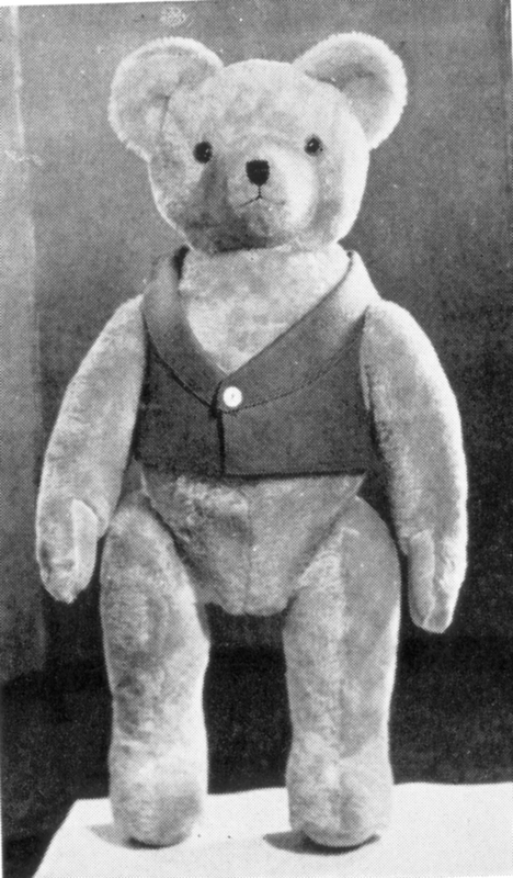 1940_Winnie_the_Pooh_Mascot_pg34.jpg